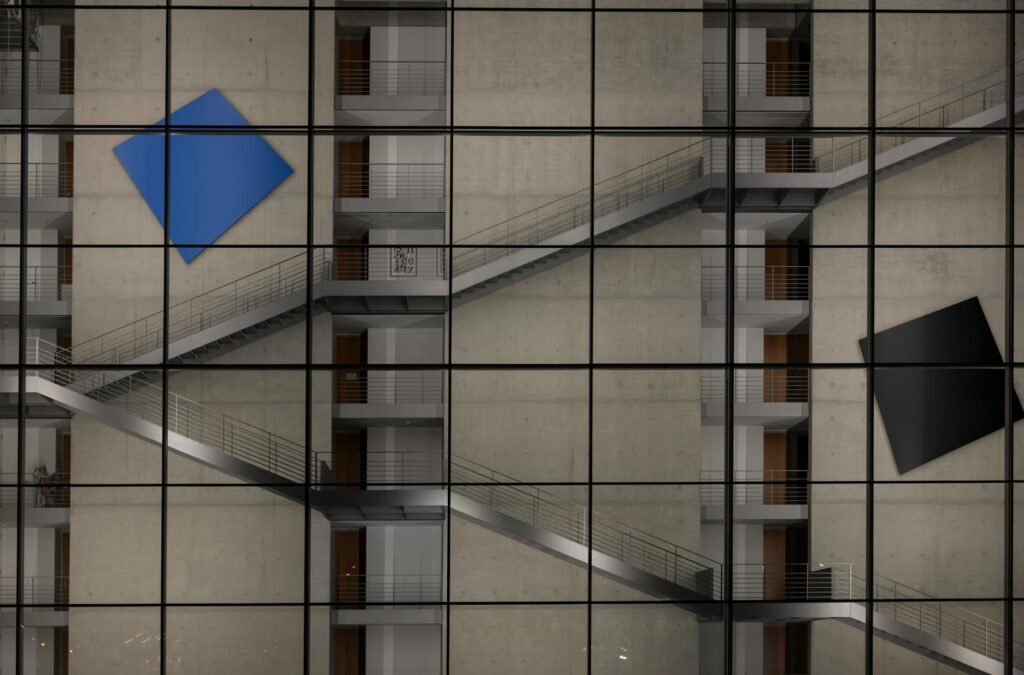 Light steel gauge for precision house construction