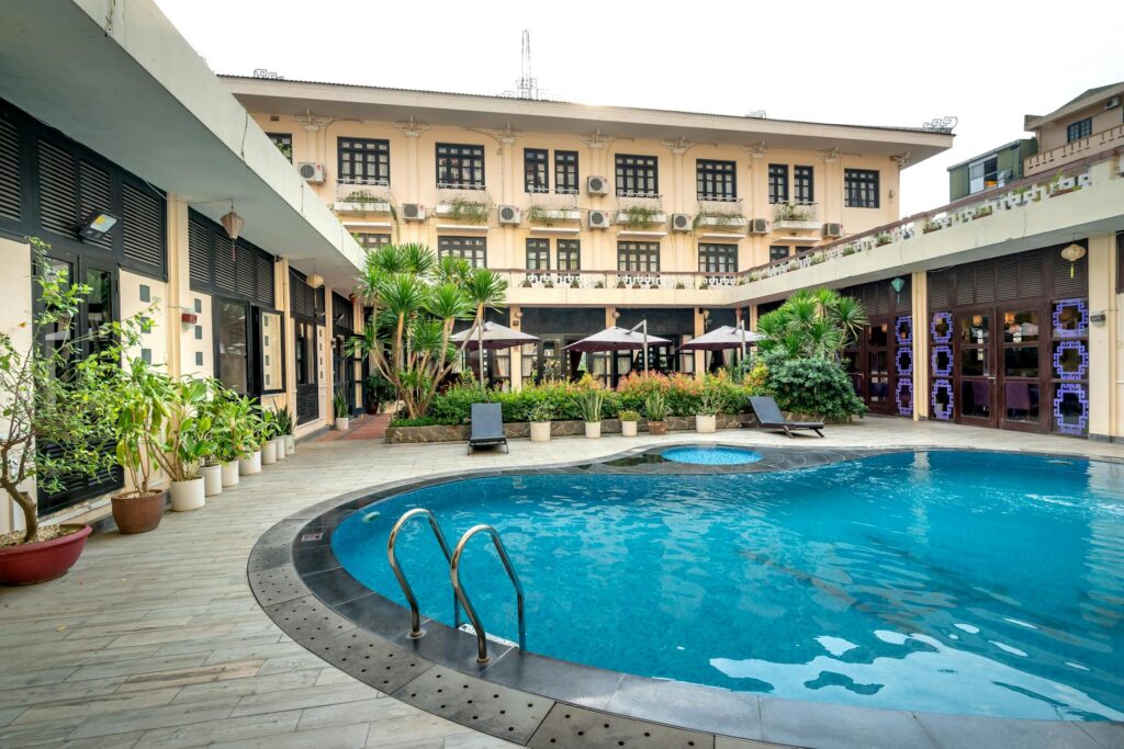 Stay at Keio Plaza Hotel in Shinjuku