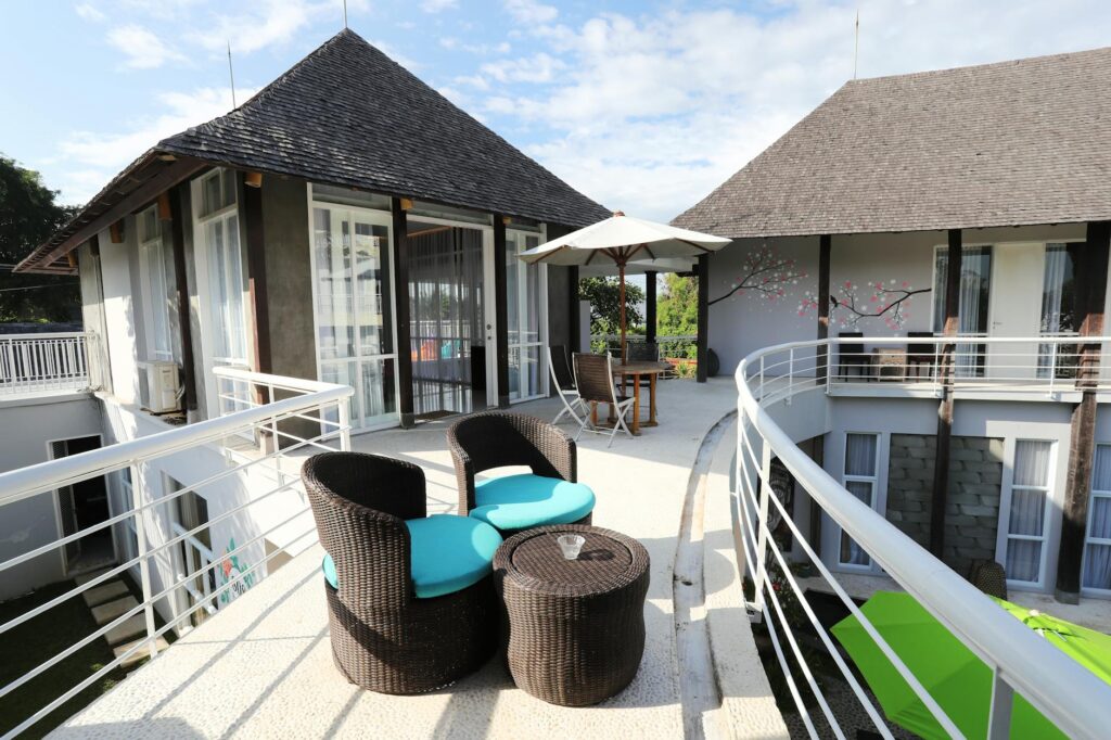 Best Canggu Stays: Luxury Villas for Bali Explorers