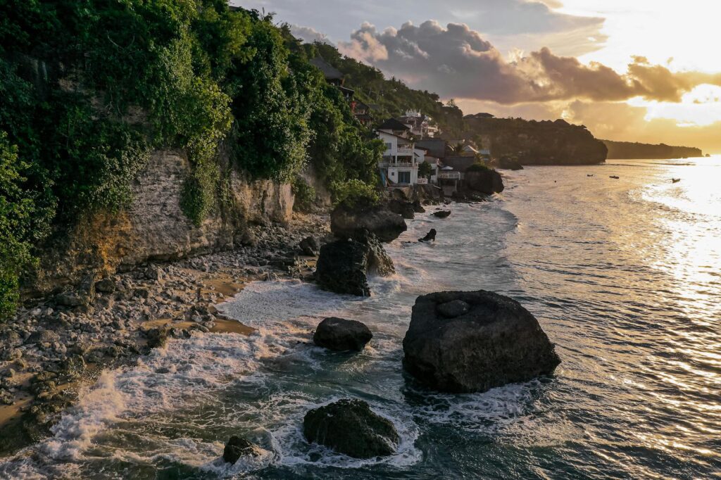 Kibarer Bali Listings: Elite Villas for Island Adventures