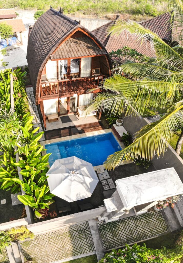 Uluwatu Bali Resort Villas: Dramatic Views and Modern Luxury