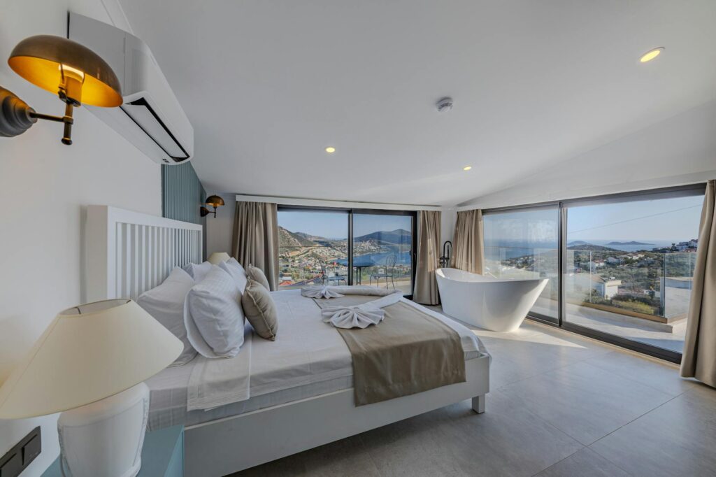 Villa Bondi: Coastal Comfort for Modern Travelers