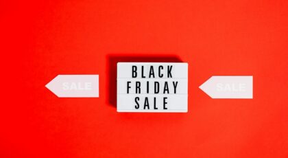 Lightbox displaying 'Black Friday Sale' with arrows on vivid red background. Perfect for promotions.